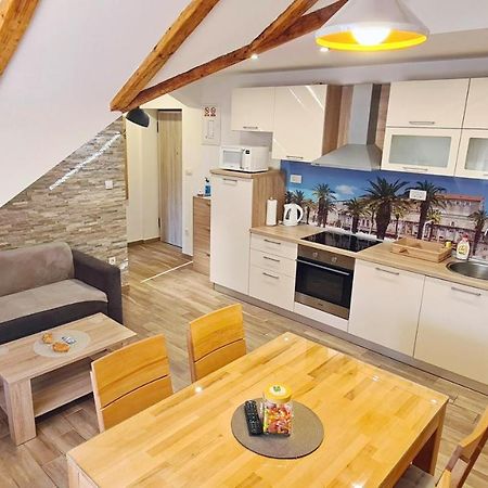 Attic Split Apartment Near City Centre Екстериор снимка