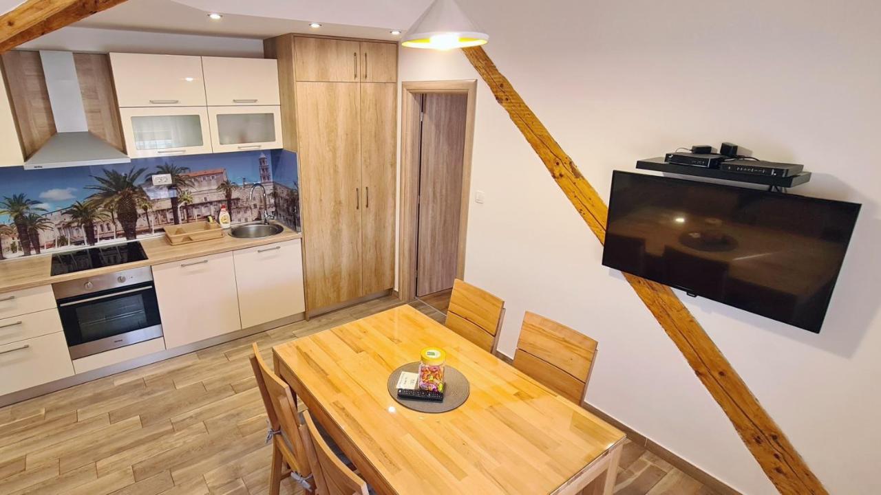 Attic Split Apartment Near City Centre Екстериор снимка