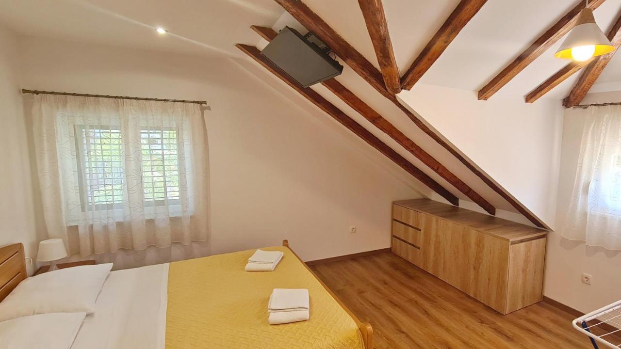 Attic Split Apartment Near City Centre Екстериор снимка